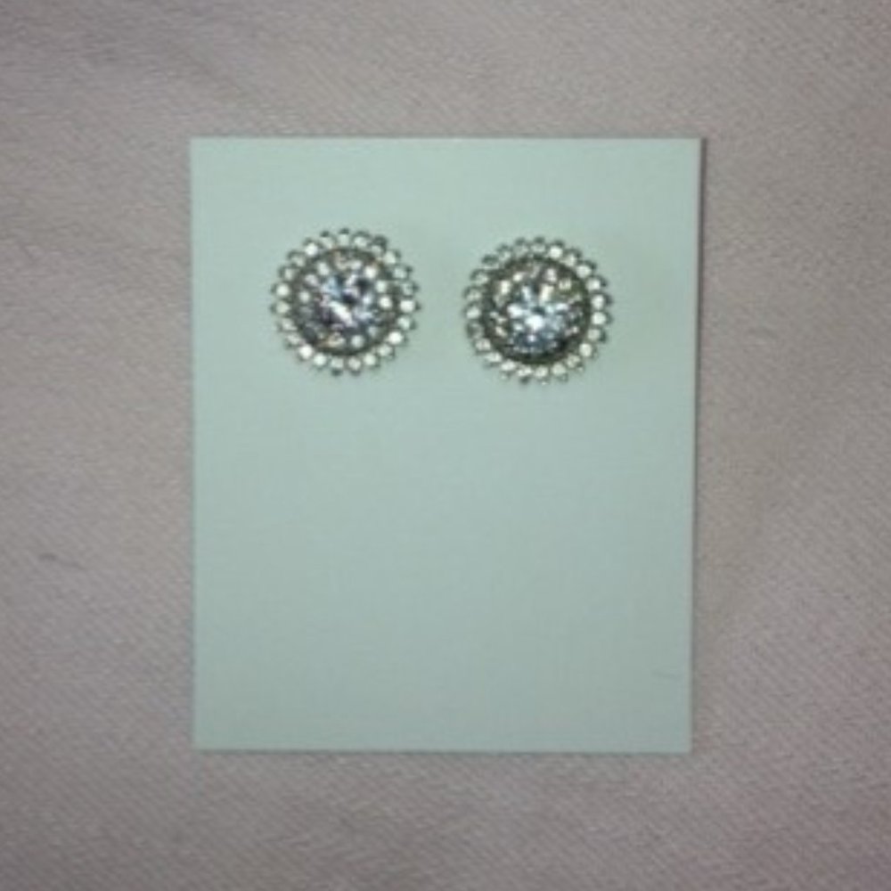 Pretty Round Rinestone Post Earrings - Picture 5 of 8